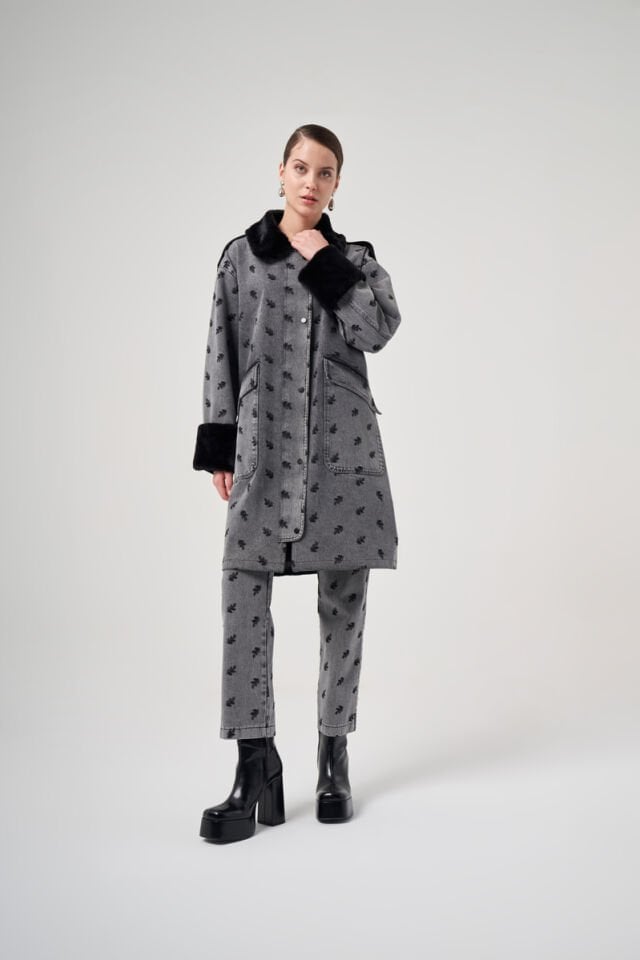 Mascara Nakış Süslemeli Siyah Jean