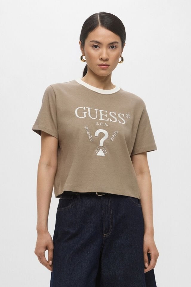 Guess Filanta Logo Nakışlı Pamuklu Boxy Fit Bisiklet Yaka Bayan Crop