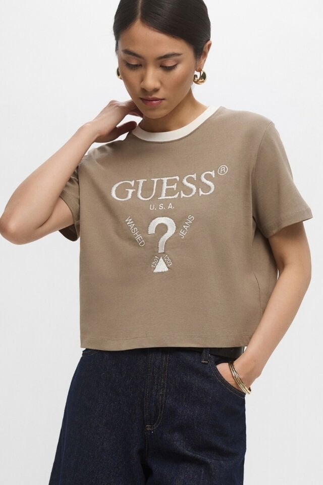 Guess Filanta Logo Nakışlı Pamuklu Boxy Fit Bisiklet Yaka Bayan Crop