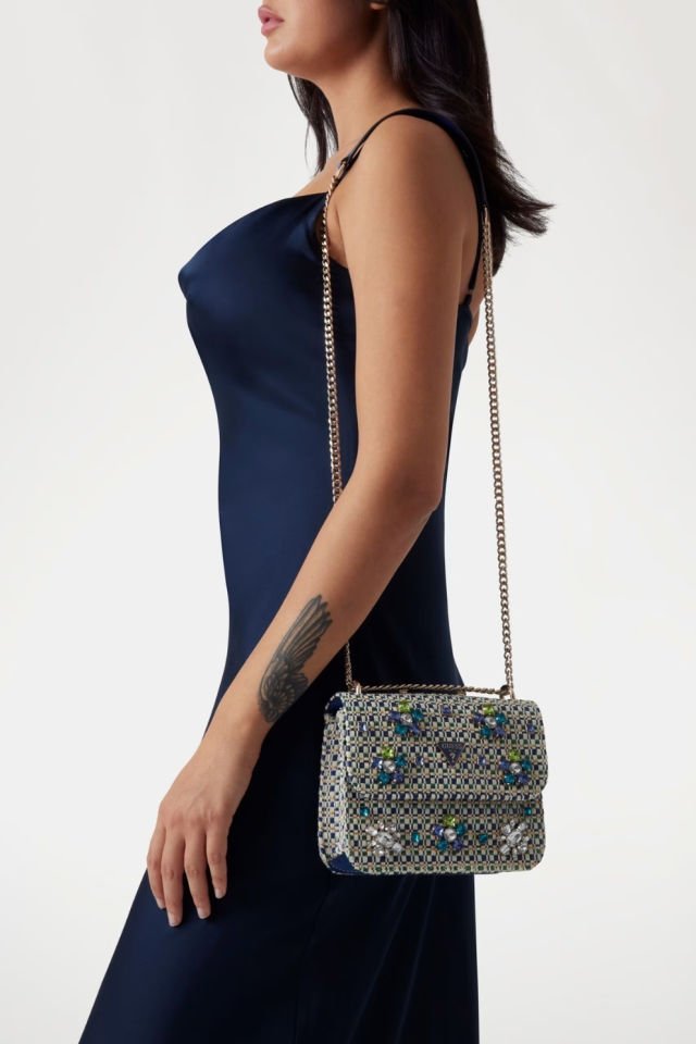 Guess Beauvoir Mücevher Detaylı Mini Çapraz Çanta Mavi