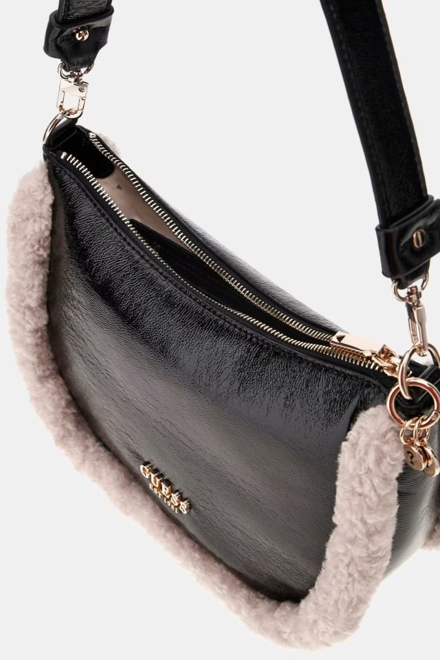 Guess Davika Yapay Kürk Omuz Çantası Siyah
