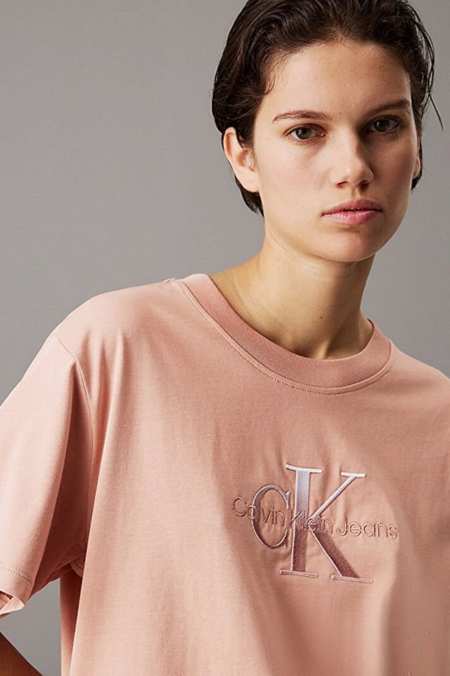 Calvin Klein Kadın Embroidery Monologo T-shirt Pembe