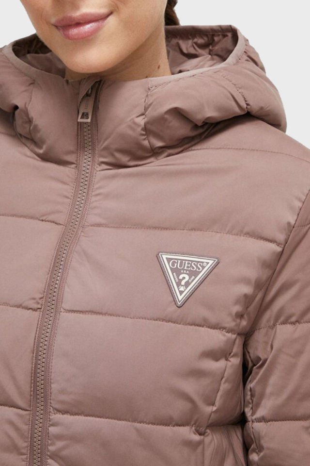 Guess Regular Fit Kapüşonlu Uzun Şişme Bayan Mont Kahverengi