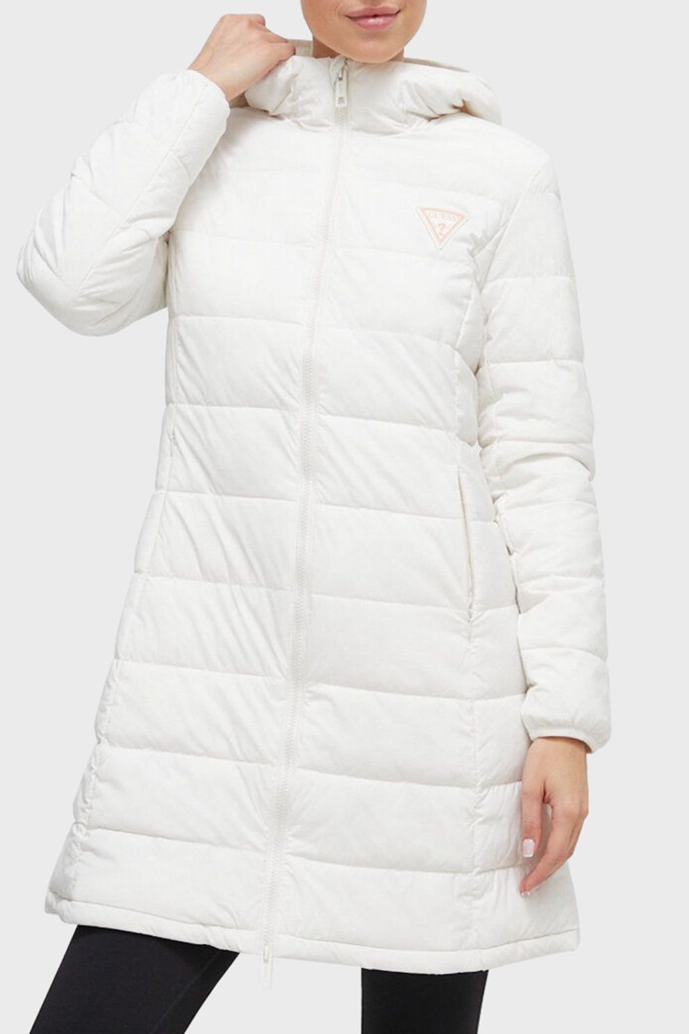 Guess Regular Fit Kapüşonlu Uzun Şişme Bayan Mont Beyaz