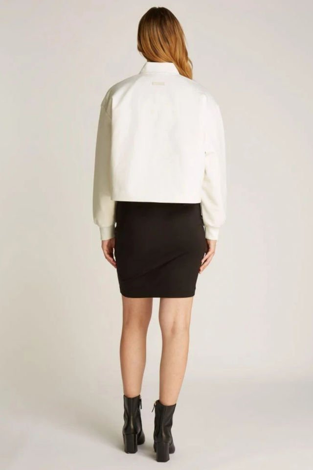 Calvin Klein Regular Fit Düğme Kapamalı Cep Detaylı Beyaz Ceket