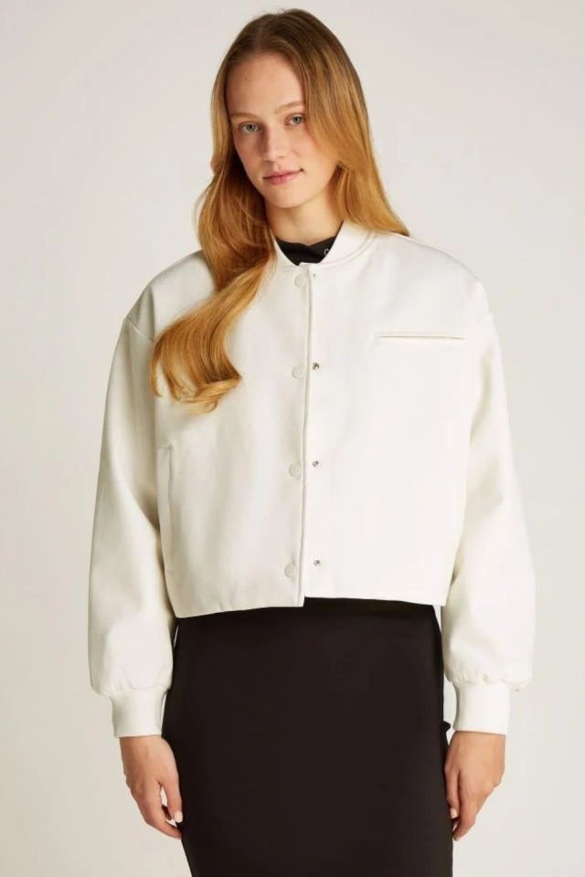 Calvin Klein Regular Fit Düğme Kapamalı Cep Detaylı Beyaz Ceket