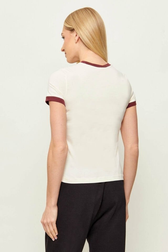 Guess Greta Kadın Aktif Slim Fit Bisiklet Yaka Tişört