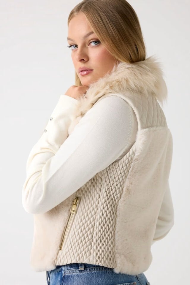 Guess Sahte Kürk Yelek Krem