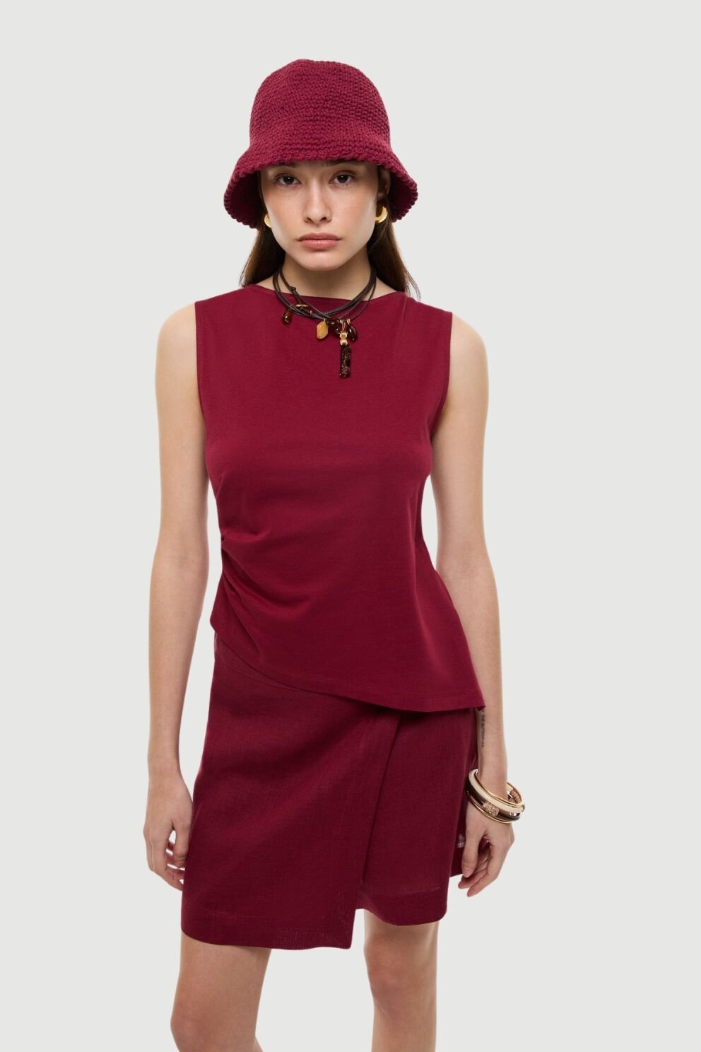 Roman Drape Detaylı Kolsuz T-shirt Bordo