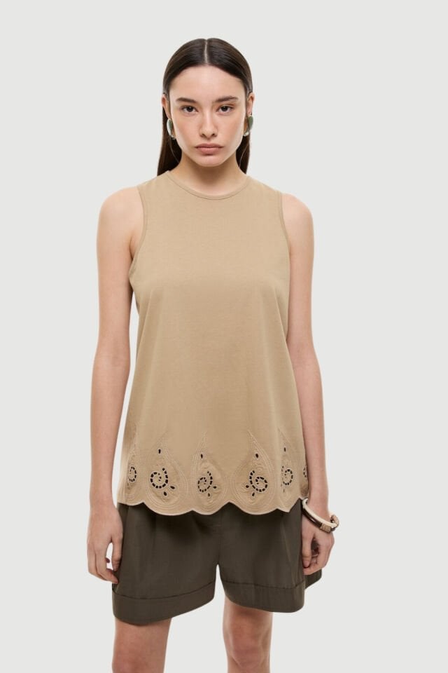 Roman Şal Desenli Embrode Nakışlı T-shirt Kahve