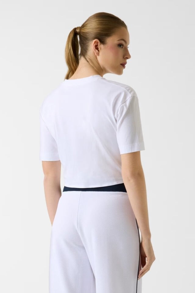 Guess Boxy Logo Tişörtü Beyaz