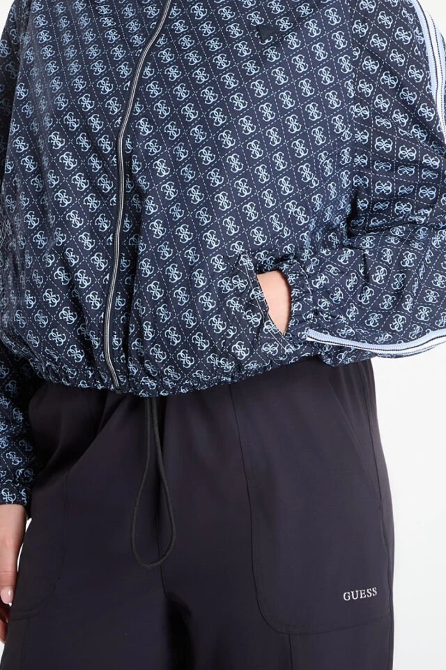 Guess Nikla 4G Tam Fermuarlı Kapüşonlu Ceket