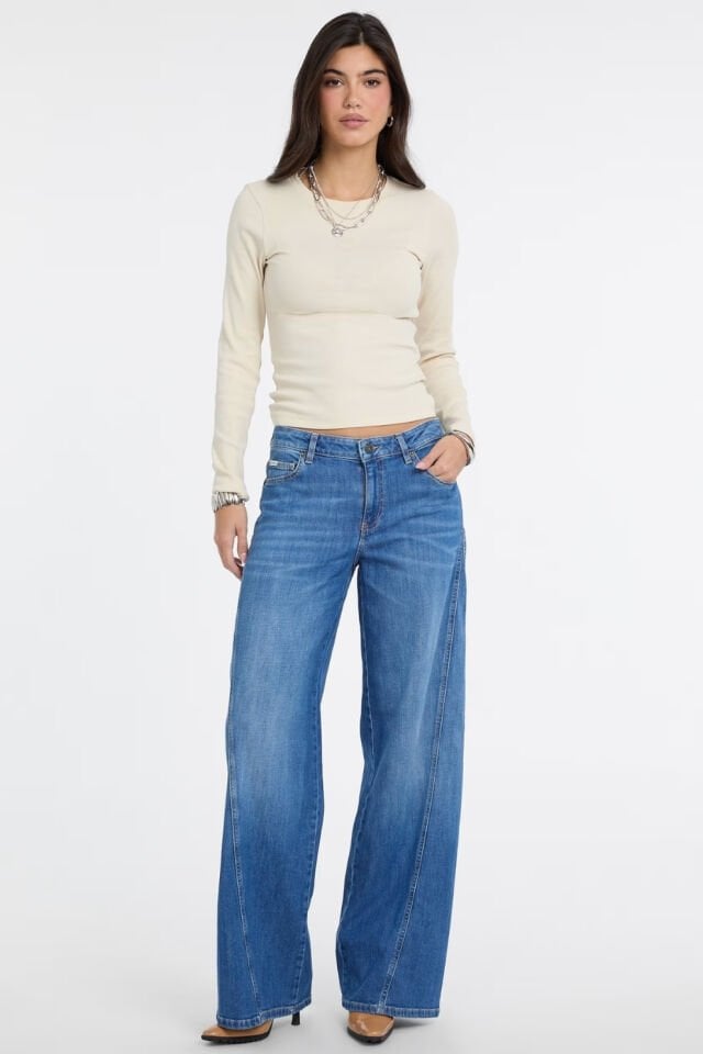 Guess Logo Nakış İşlemeli Üst Krem