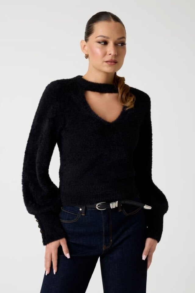 Guess Tüylü Örgü Crop Kesim Kazak Siyah