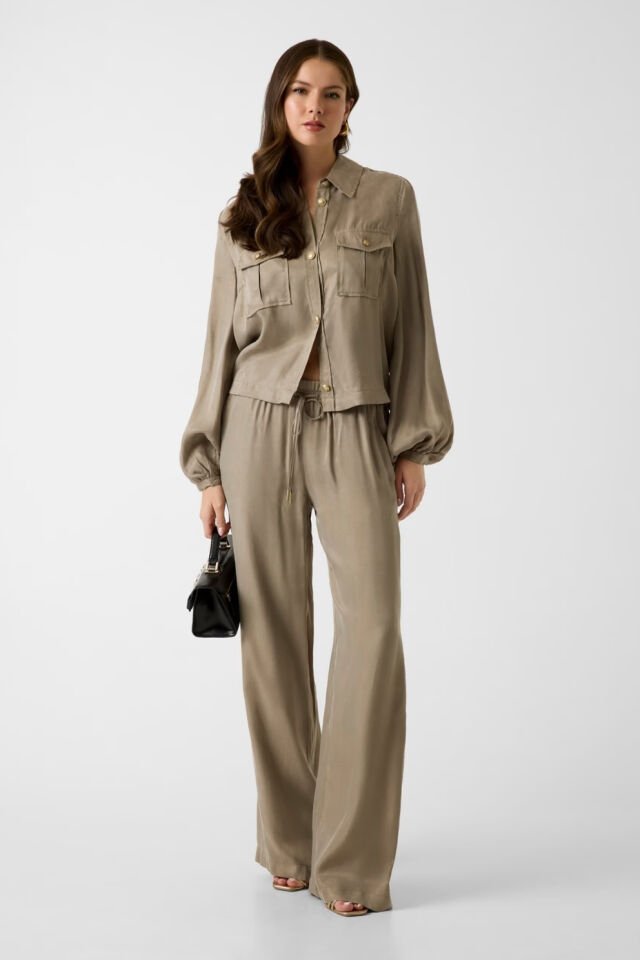 Guess  Gabardin Kumaştan Bol Paçalı Eşofman Altı Bej