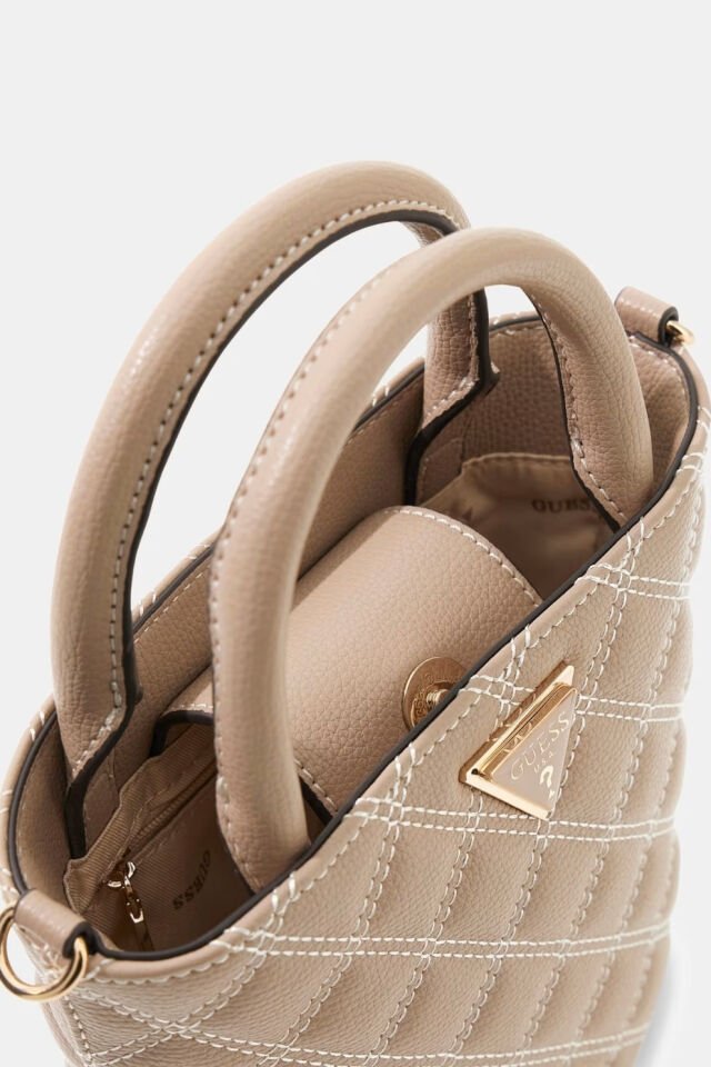 Guess Giully Kapitone Mini Bucket Çanta Bej