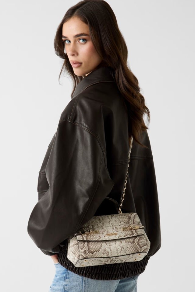 Guess Melinda Yılan Desenli El Çantası Bej
