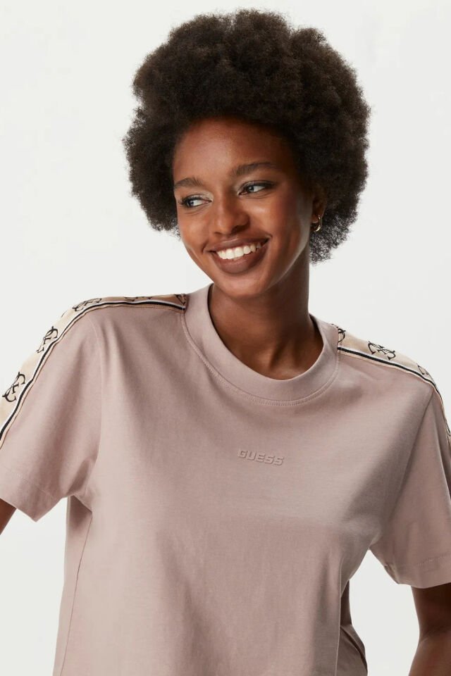 Guess Kadın Pembe T-Shirt